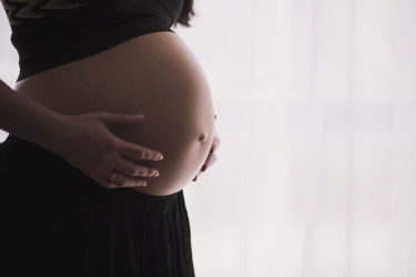 胎児が小さいと言われて不安。原因と対策。妊娠中に胎児発育不全と診断されたら